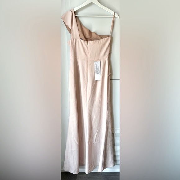 BCBG‎ Light Pink Dress Size 6 - Picture 2 of 5